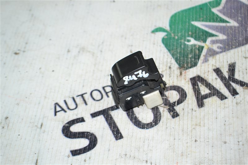 Кнопка стеклоподъемника Toyota Runx NZE121 1NZ-FE 2002 (б/у)