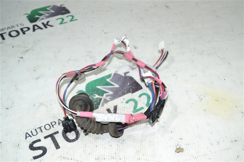Проводка двери Toyota Corolla NZE121 1NZ-FE 2005 задняя (б/у)