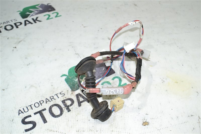 Проводка двери Toyota Fielder NZE121 1NZ-FE 2003 задняя (б/у)
