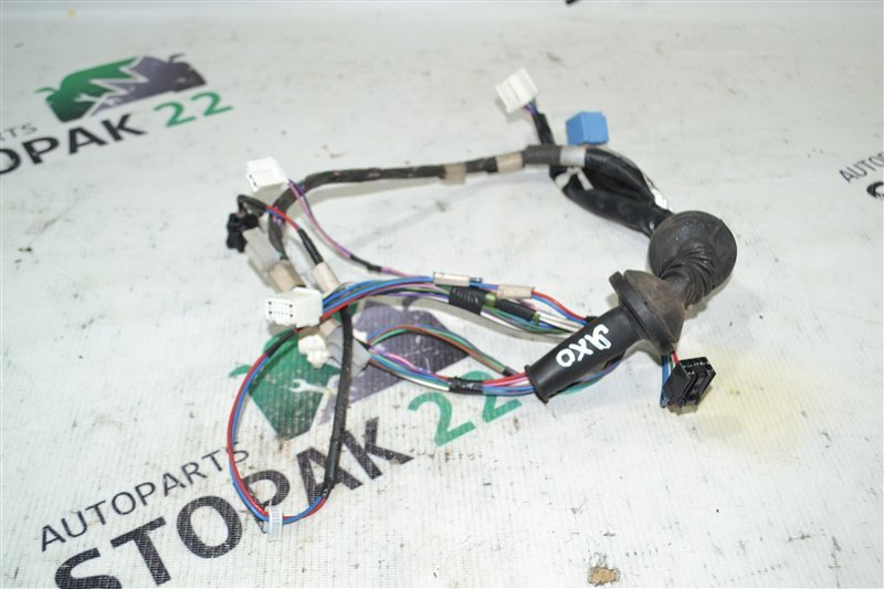 Проводка двери Toyota Corolla/Fielder/Allex/Runx NZE/120/121/123/124 1NZ 2000 передняя левая (б/у)