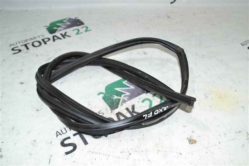 Уплотнитель стекла бокового Toyota Corolla/Fielder/Allex/Runx NZE/120/121/123/124 1NZ 2000 передний левый (б/у)