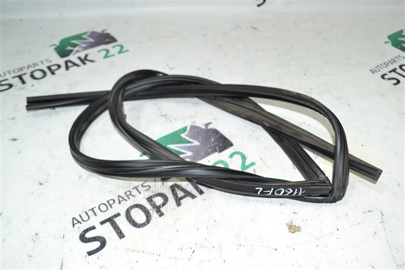 Уплотнитель стекла бокового Toyota Corolla NZE121 1NZ-FE 2006 передний левый (б/у)