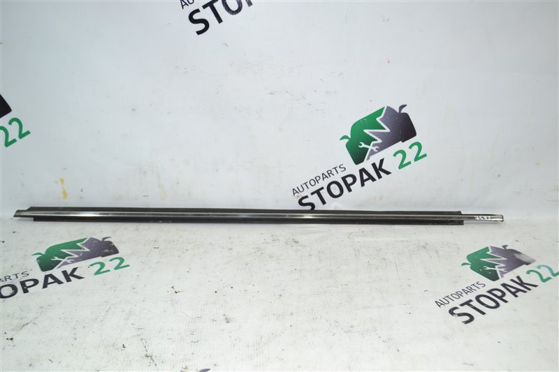 Молдинг стекла Toyota Allex NZE121 1NZ-FE 2001 передний левый (б/у)
