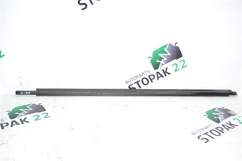 Молдинг стекла Toyota Corolla NZE121 1NZ-FE 2005 передний правый (б/у)