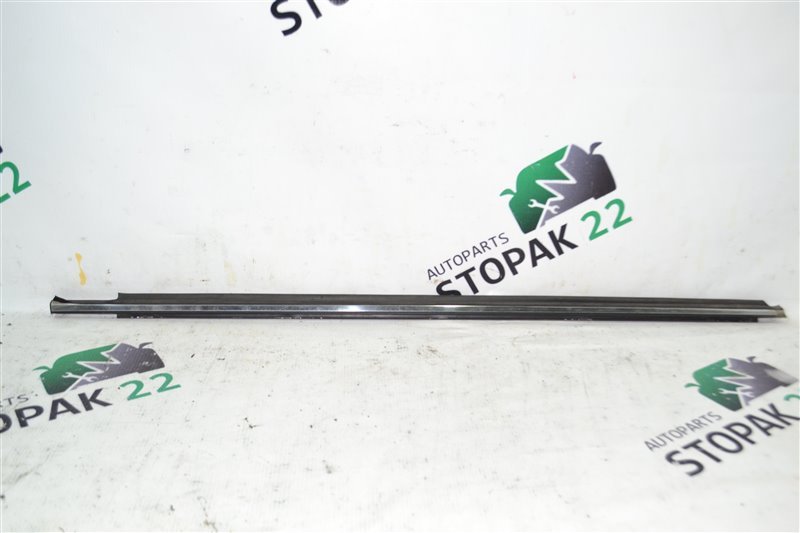 Молдинг стекла Toyota Allex NZE121 1NZ-FE 2001 передний правый (б/у)