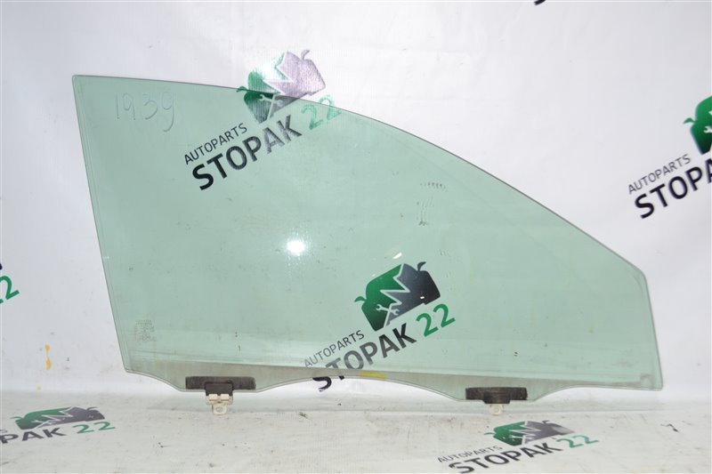 Стекло двери Toyota Corolla NZE124 1NZ-FE 2000 переднее правое (б/у)