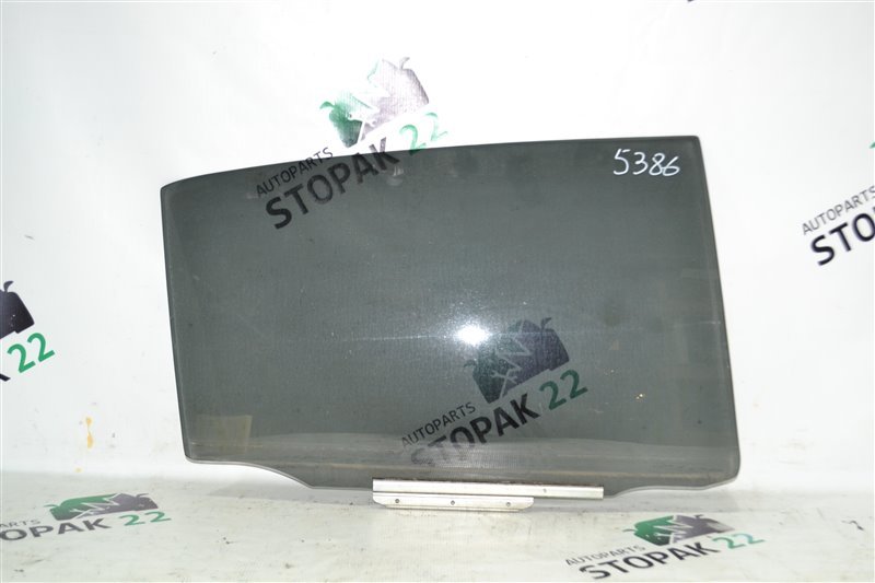 Стекло двери Toyota Corolla Runx NZE121 1NZ-FE 2006 заднее правое (б/у)
