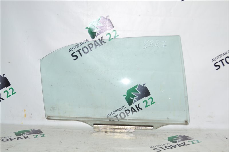 Стекло двери Toyota Corolla NZE121 1NZ 2001 заднее правое (б/у)