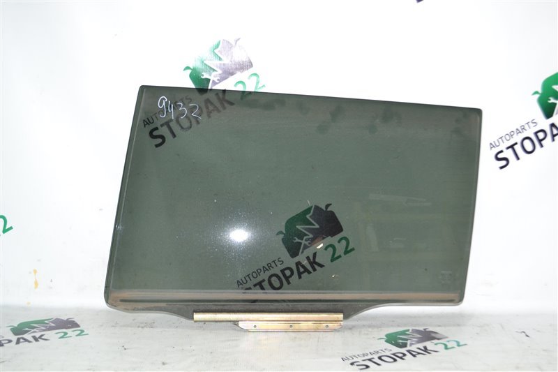 Стекло двери Toyota Fielder NZE121 1NZ-FE 2003 заднее левое (б/у)