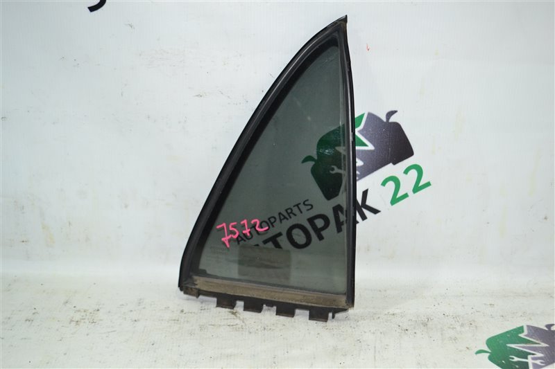 Форточка Toyota Allex NZE121 1NZ-FE 2001 задняя правая (б/у)