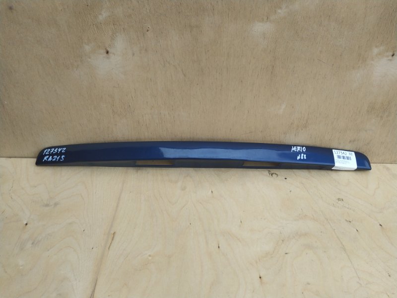 Накладка крышки багажника Suzuki Aerio RA21S M15A 2001 (б/у)
