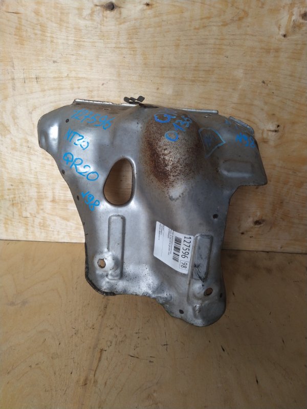 Кожух выпускного коллектора Nissan X-Trail NT30 QR20DE 2001 (б/у)