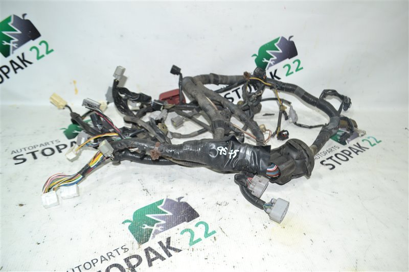 Проводка под капот Toyota Corolla NZE124 1NZ 2003 (б/у)