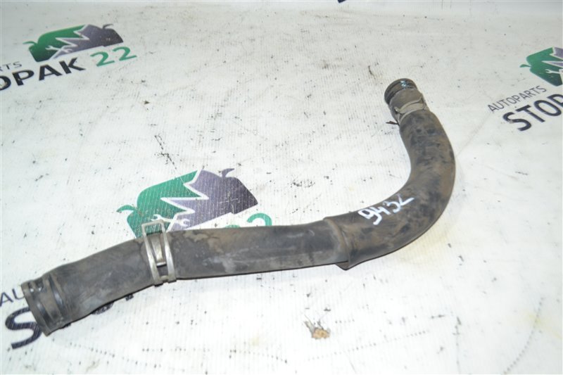 Патрубок радиатора верхний Toyota Fielder NZE121 1NZ-FE 2003 (б/у)