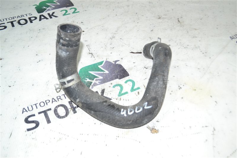 Патрубок радиатора нижний Toyota Corolla NZE124 1NZ 2001 (б/у)