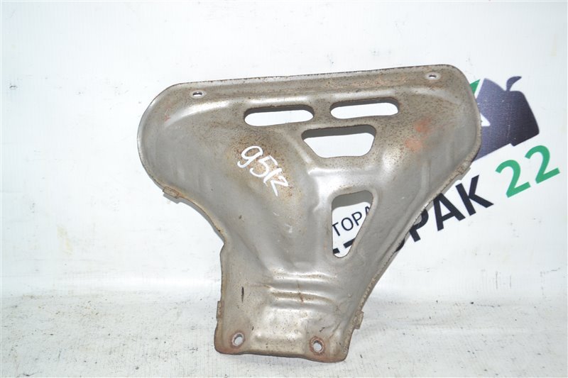 Кожух выпускного коллектора Toyota Corolla NZE121 1NZ 2002 (б/у)