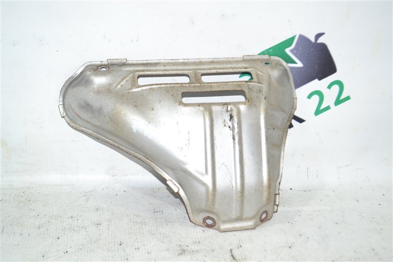 Кожух выпускного коллектора Toyota Fielder NZE124 1NZ 2002 (б/у)