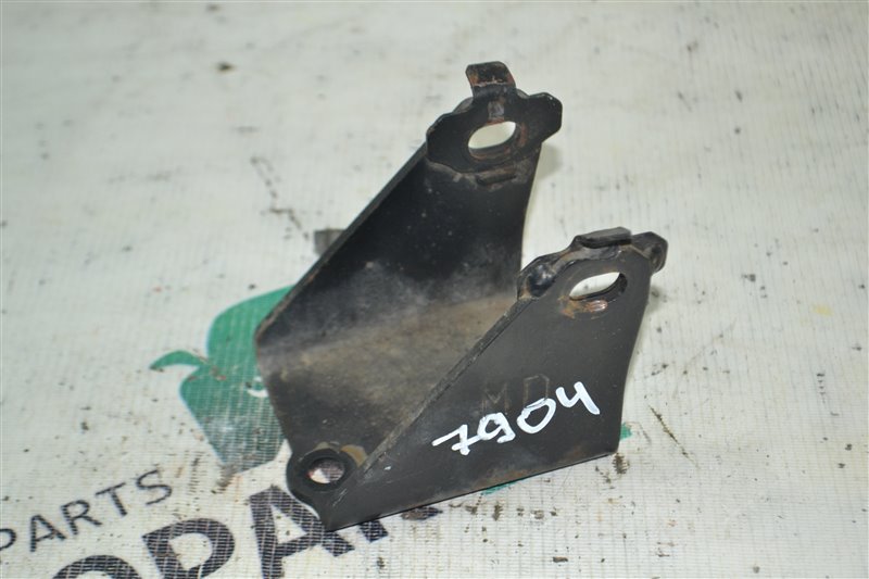Кронштейн опоры двигателя Toyota Fielder NZE124 1NZ 2002 левый (б/у)
