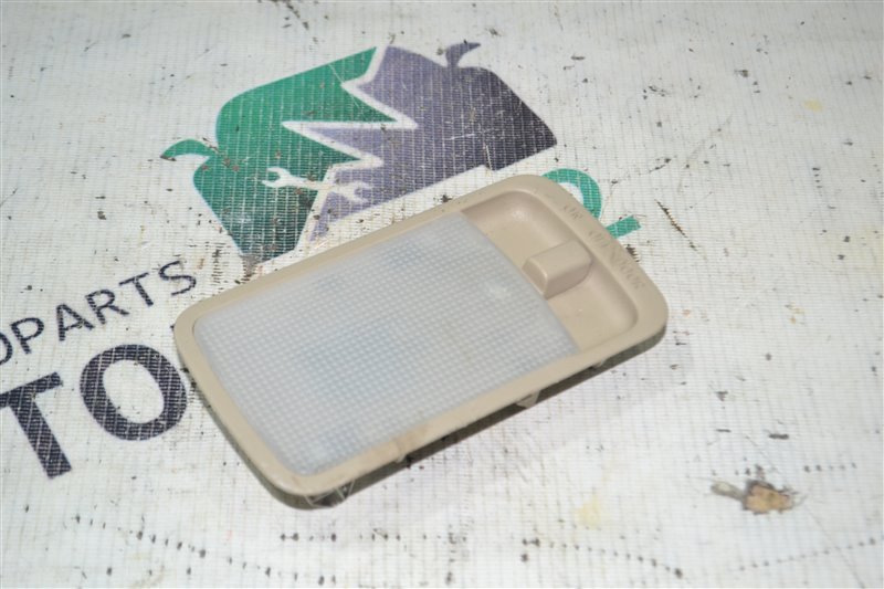 Плафон салона Toyota Corolla NZE124 1NZ-FE 2000 (б/у)