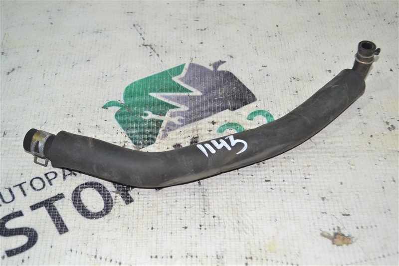 Патрубок вентиляции Toyota Corolla NZE121 1NZ 2001 (б/у)