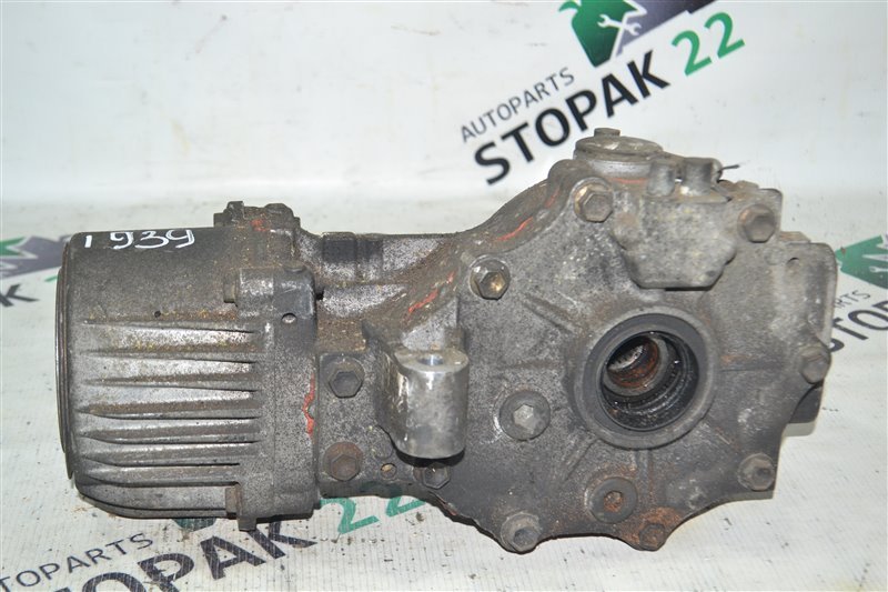Редуктор Toyota Corolla NZE124 1NZ-FE 2000 (б/у)