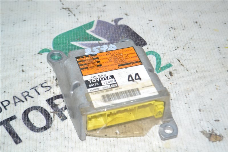 Блок управления airbag Toyota Corolla NZE121 1NZ 2002 (б/у)