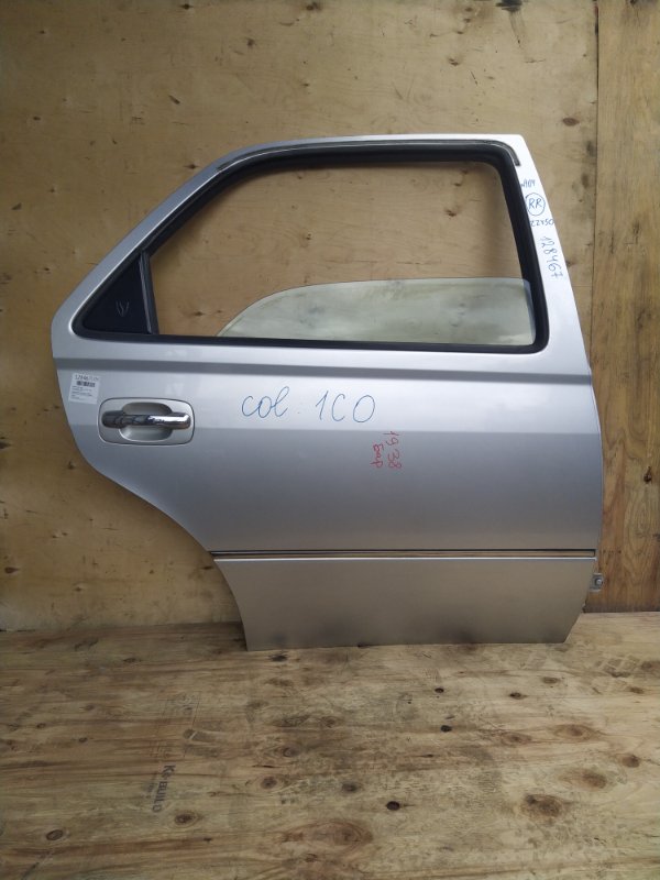 Дверь Toyota Vista ZZV50 1ZZ-FE 2002 задняя правая (б/у)