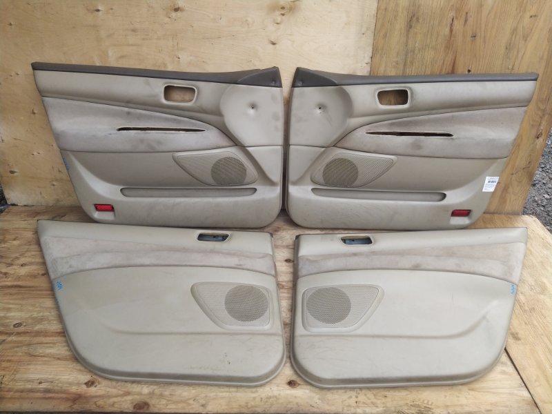 Обшивка дверей (Комплект) Toyota Vista ZZV50 1ZZ-FE 2002 (б/у)