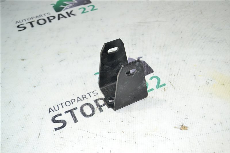 Кронштейн опоры двигателя Toyota Corolla NZE121 1NZ-FE 2001 передний (б/у)