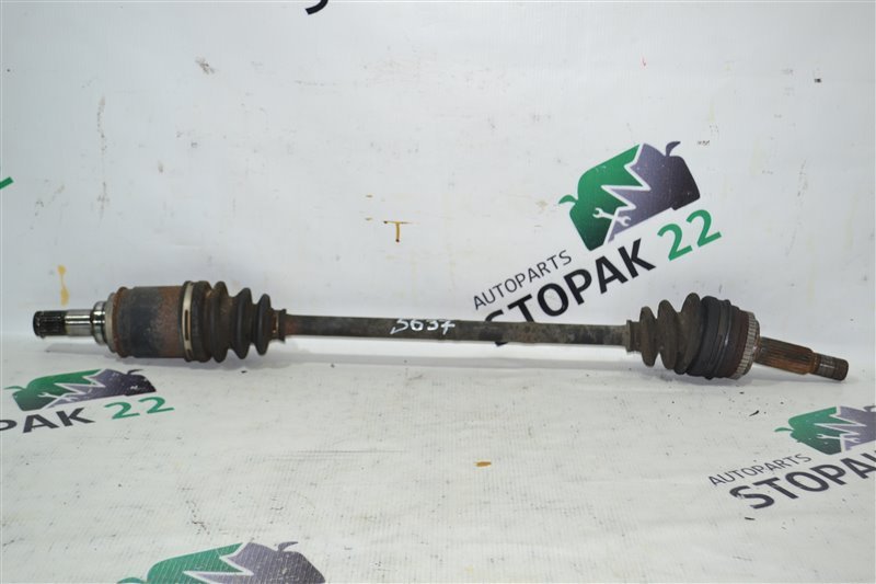 Привод Toyota Corolla NZE124 1NZ 2001 задний (б/у)
