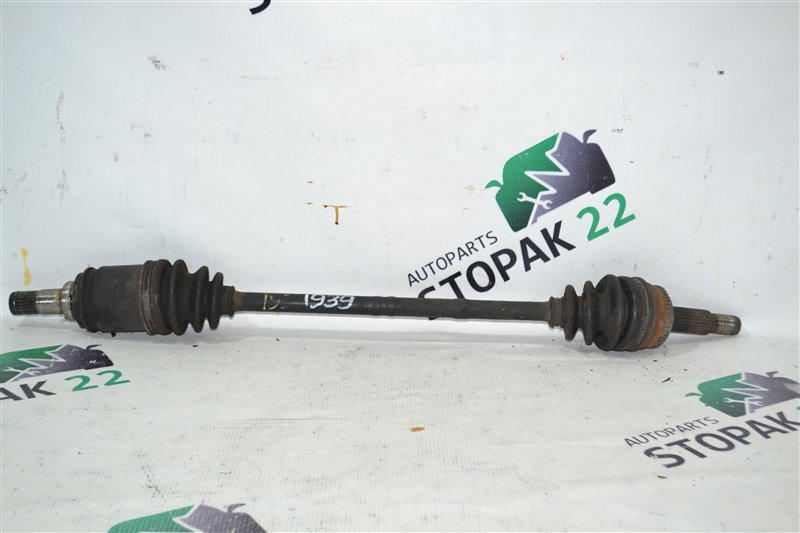 Привод Toyota Corolla NZE124 1NZ-FE 2000 задний (б/у)