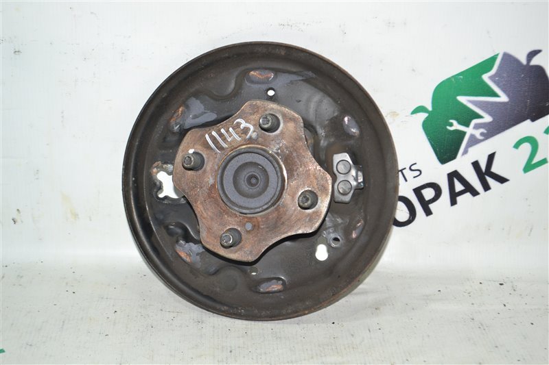 Ступица Toyota Corolla NZE121 1NZ 2001 задняя (б/у)