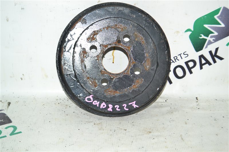 Тормозной барабан Toyota Corolla NZE121 1NZ 2001 задний (б/у)