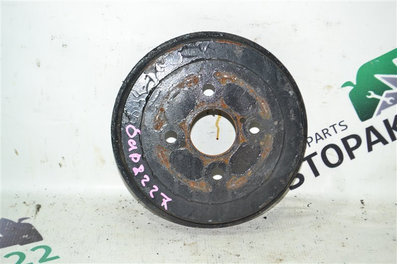 Тормозной барабан Toyota Corolla NZE121 1NZ 2001 задний (б/у)