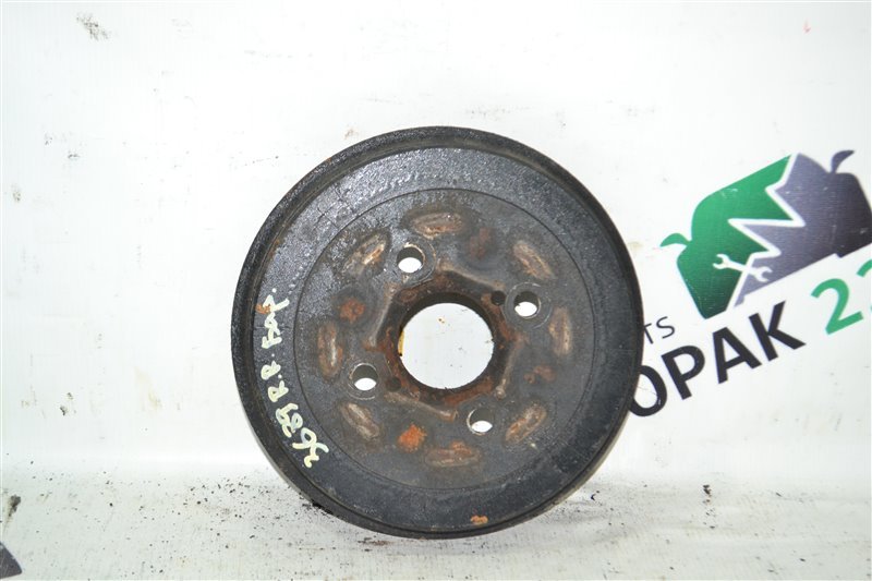 Тормозной барабан Toyota Corolla NZE124 2002 задний (б/у)