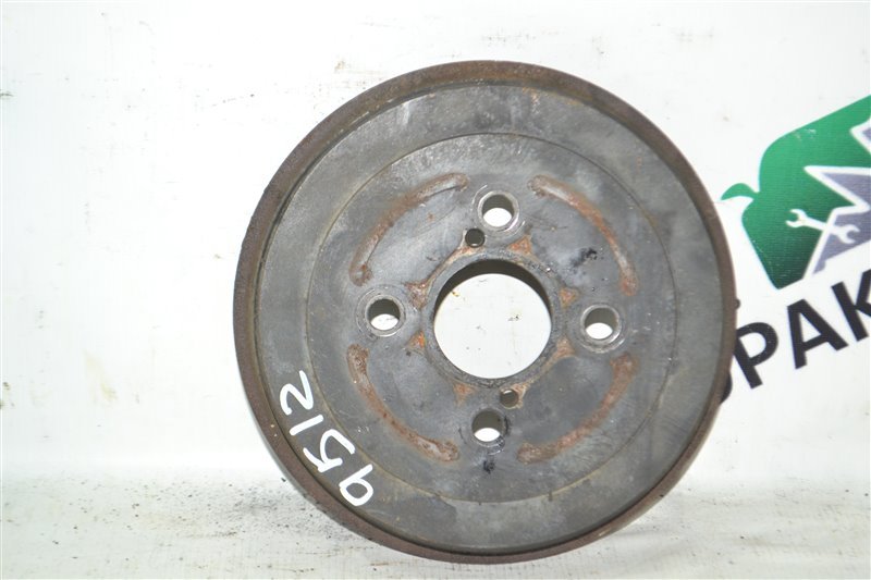 Тормозной барабан Toyota Corolla NZE121 1NZ 2002 задний (б/у)