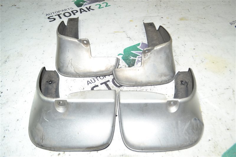 Брызговики Toyota Corolla NZE121 1NZ-FE 2001 (б/у)