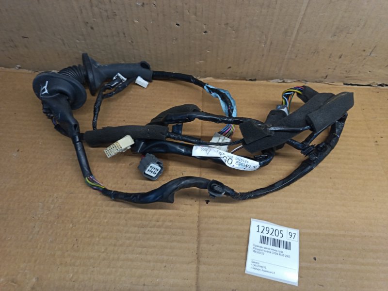 Проводка двери Mitsubishi Airtrek CU5W 4G69 2005 передняя правая (б/у)