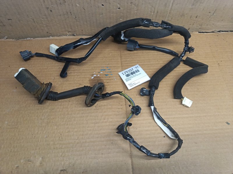 Проводка двери Mitsubishi Airtrek CU5W 4G69 2005 задняя левая (б/у)