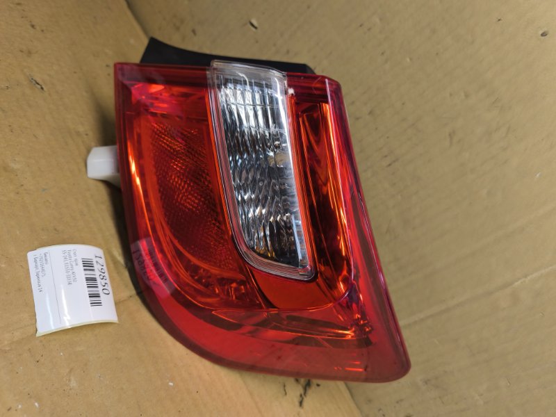 Стоп Toyota Camry AVV50 правый (б/у)