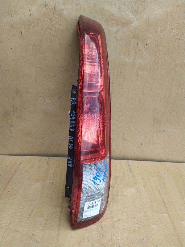 Стоп Nissan X-Trail NT30 QR20DE 2001 задний правый (б/у)