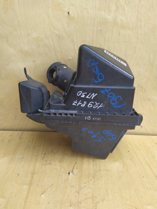 Корпус воздушного фильтра Nissan X-Trail NT30 QR20DE 2001 (б/у)