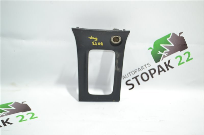Консоль кпп Toyota Corolla NZE121 1NZ-FE 2001 (б/у)