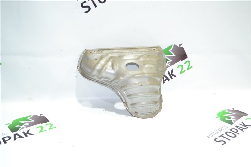 Кожух выпускного коллектора Toyota Corolla NZE124 1NZ 2005 (б/у)
