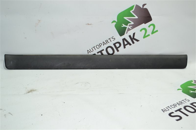 Накладка на порог Toyota Corolla NZE124 1NZ 2005 передняя правая (б/у)