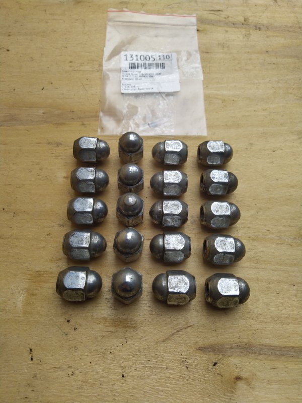 Гайка на колесо Toyota Ipsum SXM10 3SFE 2000 (б/у)