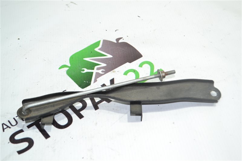 Крепление аккумулятора Toyota Corolla NZE124 1NZ 2005 (б/у)