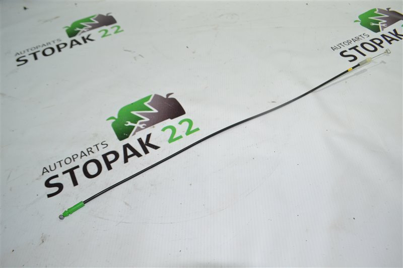 Тросик открывания двери Toyota Corolla NZE124 1NZ 2005 задний (б/у)