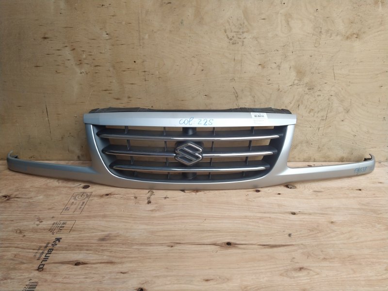 Решетка радиатора Suzuki Escudo TL52W J20A 2004 (б/у)