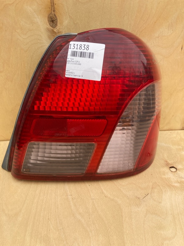 Стоп Toyota Platz SCP11 правый (б/у)